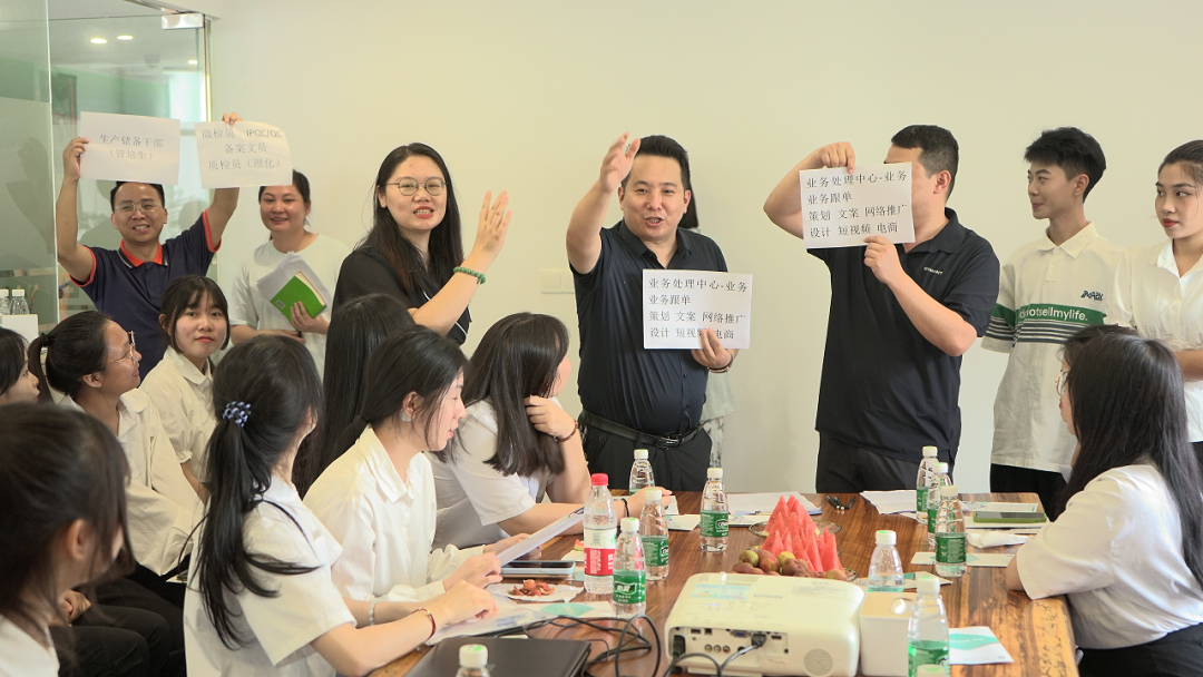 廣東職業(yè)技術(shù)學(xué)院師生到我司參觀交流